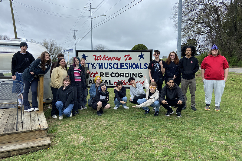 Students outdoor photo