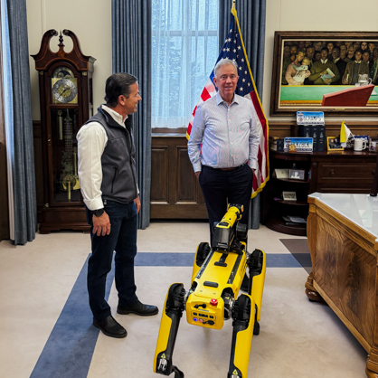 Robot dog SPOT met Governor Ned Lamont