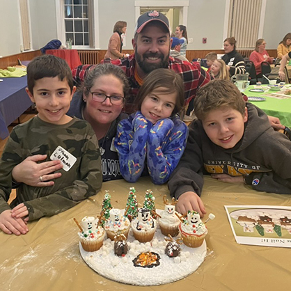 Lauren ’06 and Robert Colman ’06 and their family.