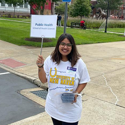 Vishwa Shah ’24 MPH served as an orientation leader.