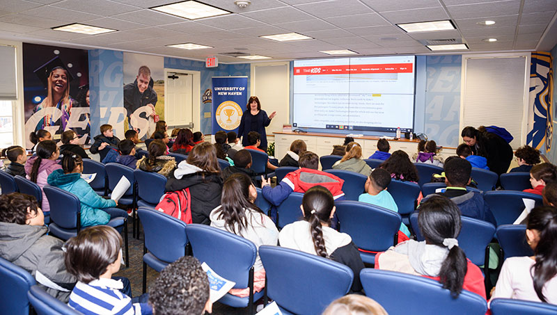 Image of kids in class.