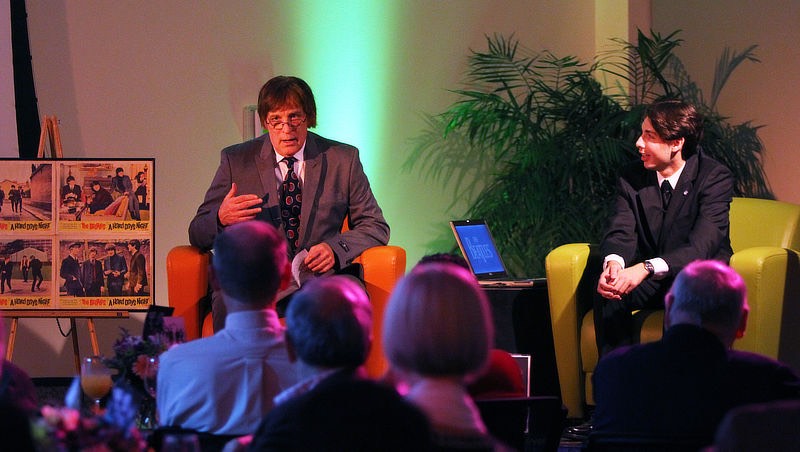 Image of Nathan Ward ’15, ’17 M.S. and Prof. Wes Davis leading a discussion.