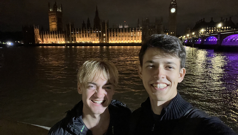 Brennig Johnson ’26 and Noah Iott ’25 in London.