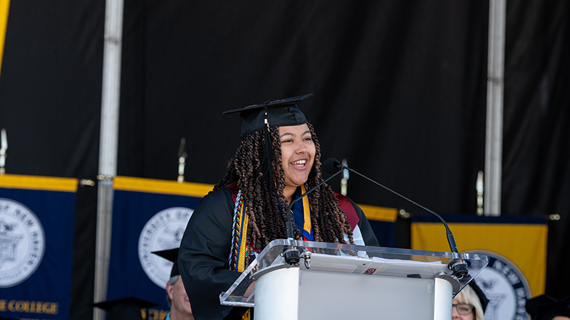 Aiyannah Lewis ’24 addresses the Class of 2024. 