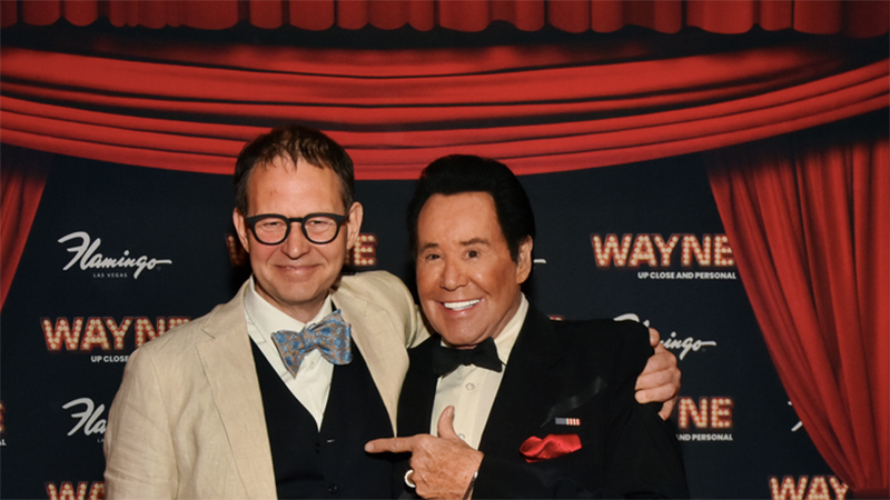 Dr. Declan Hill (left) and Wayne Newton in Las Vegas.