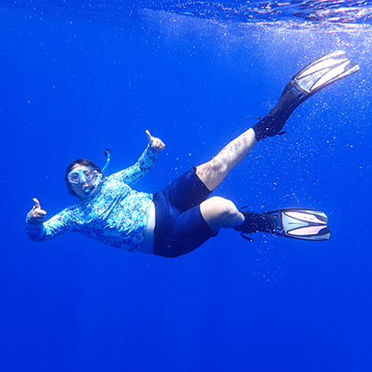 An image of Samantha Davern '19, a student in the marine biology program. The University of New Haven is one of the top marine biology colleges.