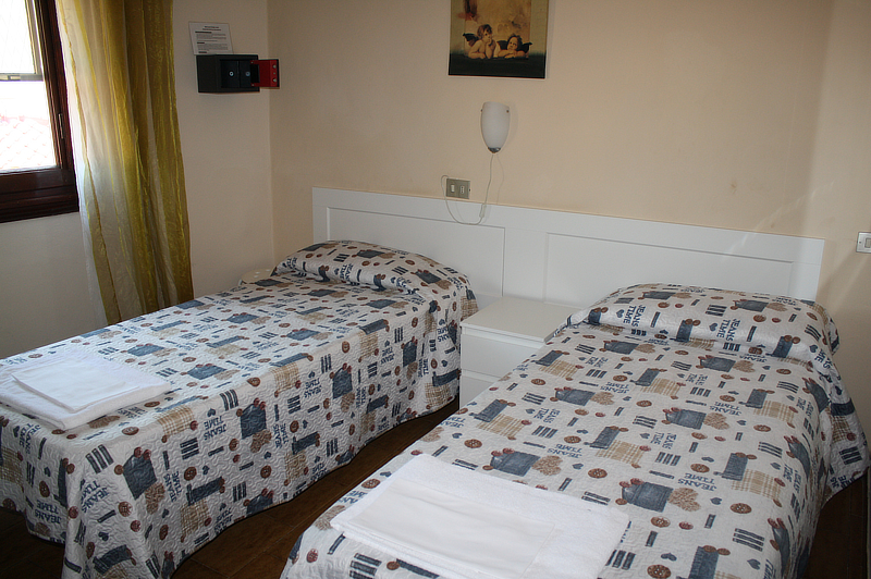 Via Roma double bedroom